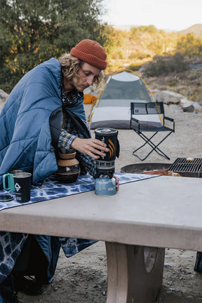 Nomadix Puffer Blanket: Sea Blue